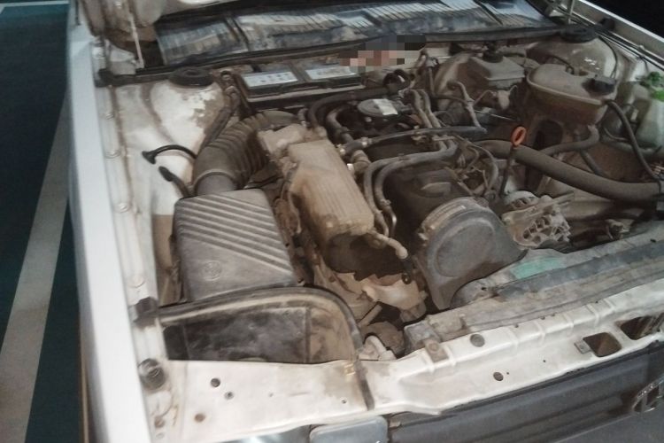 Used Volkswagen Santana Classic 2004 1.8L Standard Edition Engine Bay Right