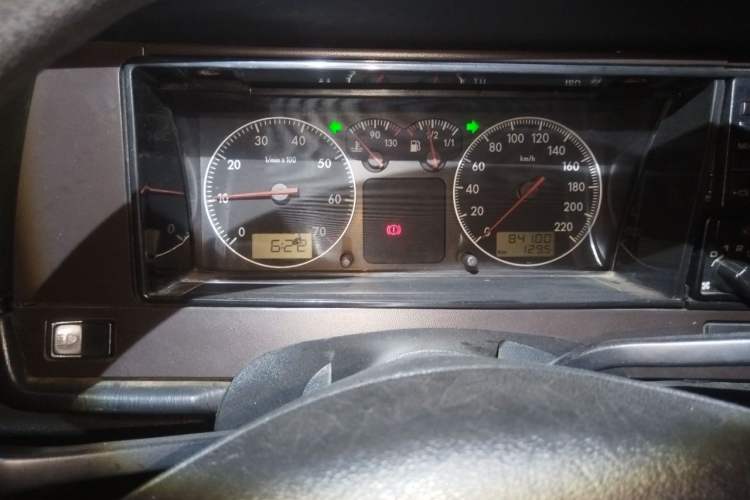 Used Volkswagen Santana Classic 2004 1.8L Standard Edition Instrument Cluster