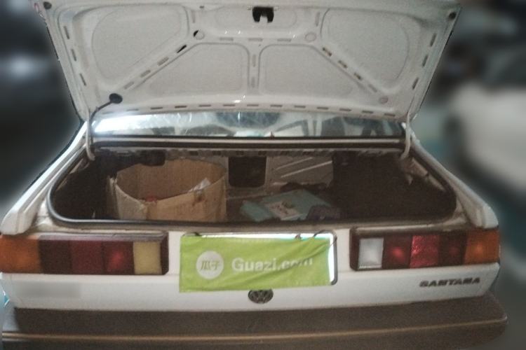 Used Volkswagen Santana Classic 2004 1.8L Standard Edition Trunk