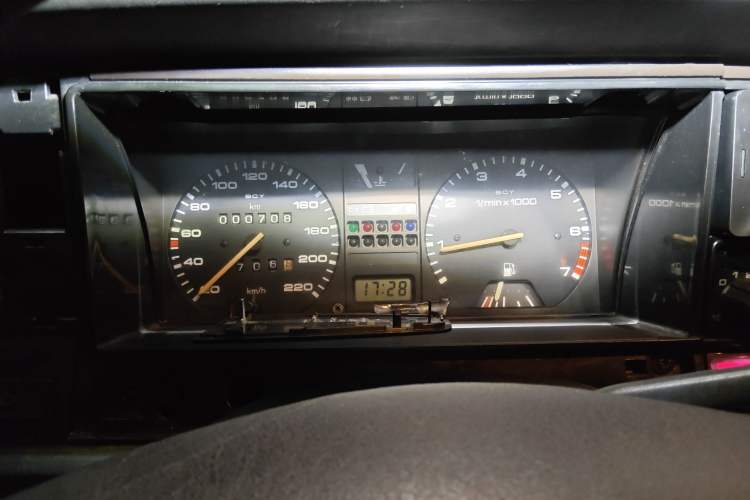 Used Volkswagen Santana Classic 2006 1.8L Touring Deluxe Model Instrument Cluster