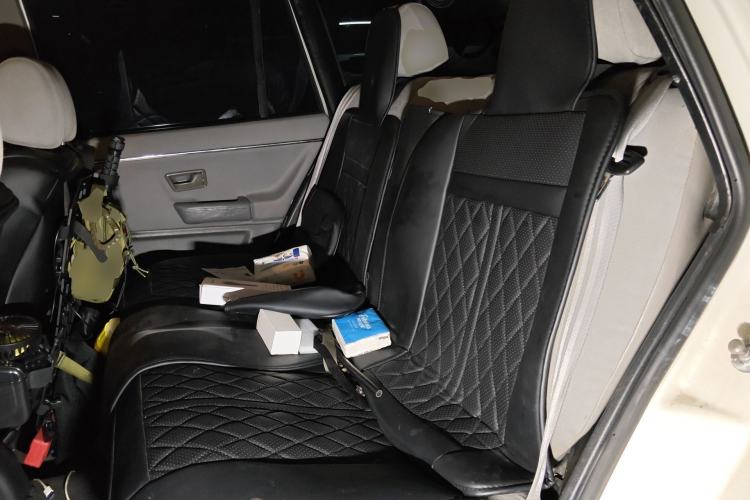 Used Volkswagen Santana Classic 2006 1.8L Touring Deluxe Model Left Rear Seat