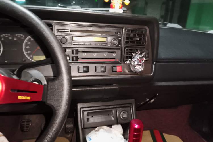 Used Volkswagen Santana Classic 2007 1.8L Jingchang Model Audio And AC Panel