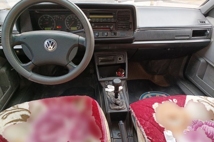 Used Volkswagen Santana Classic 2007 1.8L Jingchang Model Center Console