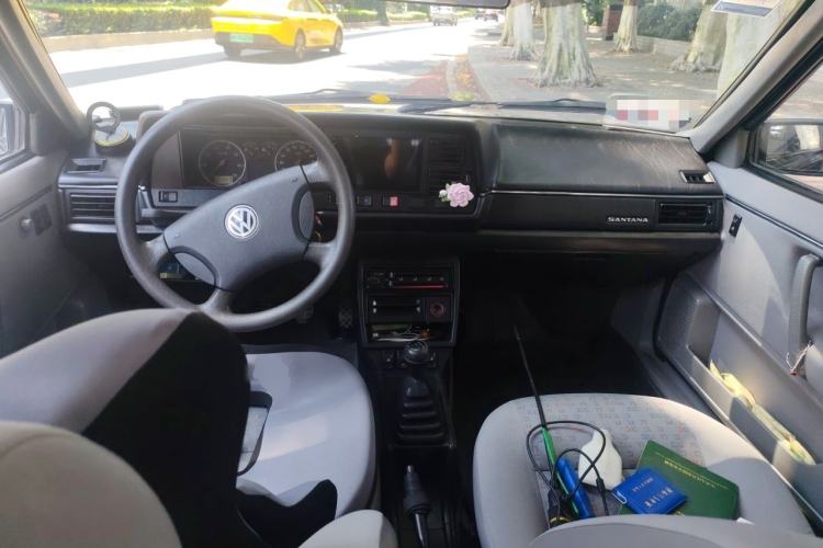Used Volkswagen Santana Classic 2007 1.8L Jingchang Model Center Console