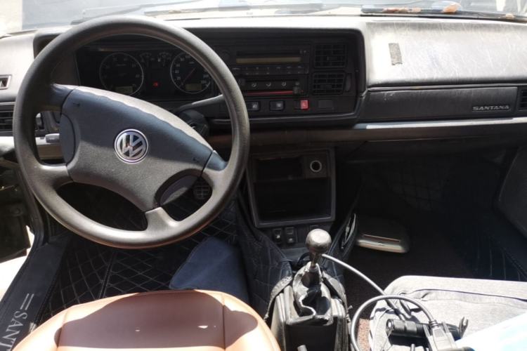 Used Volkswagen Santana Classic 2007 1.8L Jingchang Model Center Console