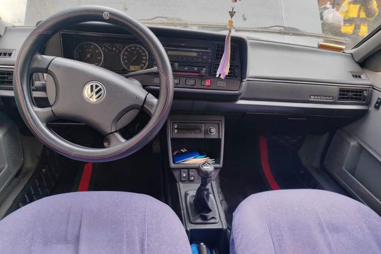 Used Volkswagen Santana Classic 2007 1.8L Jingchang Model Center Console