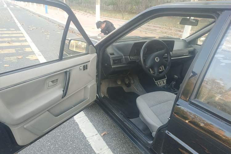 Used Volkswagen Santana Classic 2007 1.8L Jingchang Model Driver Seat
