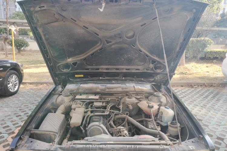 Used Volkswagen Santana Classic 2007 1.8L Jingchang Model Engine Bay