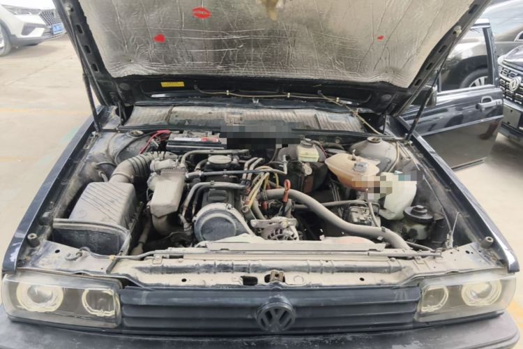 Used Volkswagen Santana Classic 2007 1.8L Jingchang Model Engine Bay