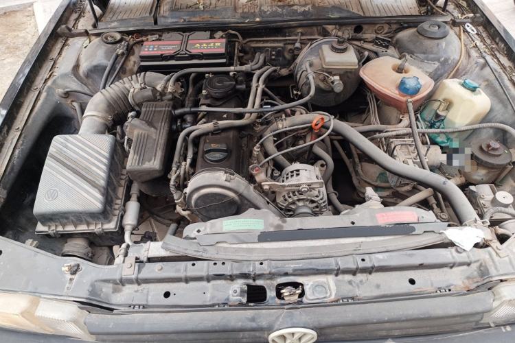 Used Volkswagen Santana Classic 2007 1.8L Jingchang Model Engine Bay