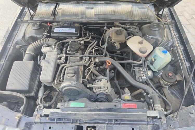 Used Volkswagen Santana Classic 2007 1.8L Jingchang Model Engine Bay