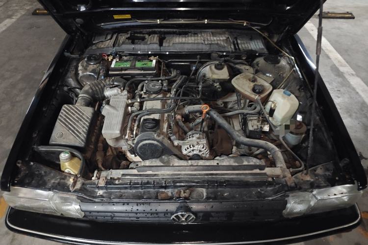 Used Volkswagen Santana Classic 2007 1.8L Jingchang Model Engine Bay