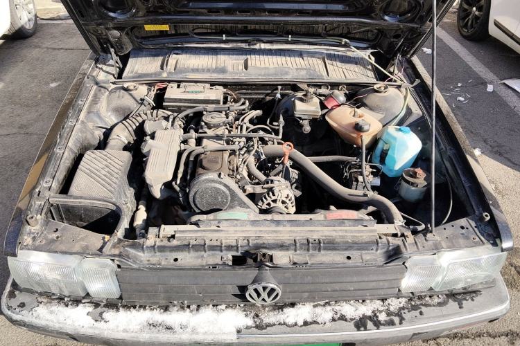 Used Volkswagen Santana Classic 2007 1.8L Jingchang Model Engine Bay