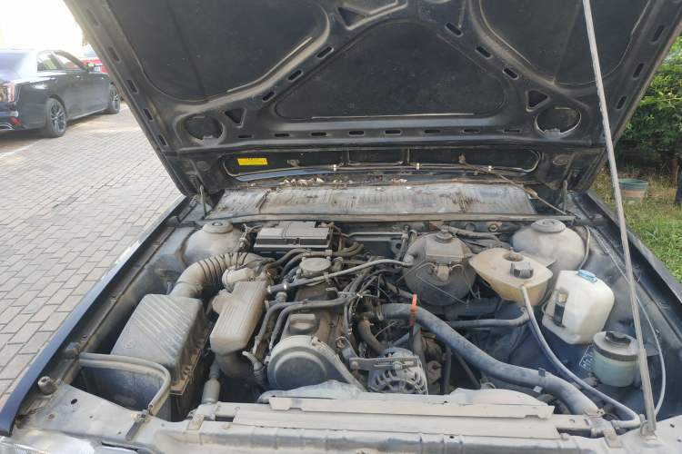 Used Volkswagen Santana Classic 2007 1.8L Jingchang Model Engine Bay