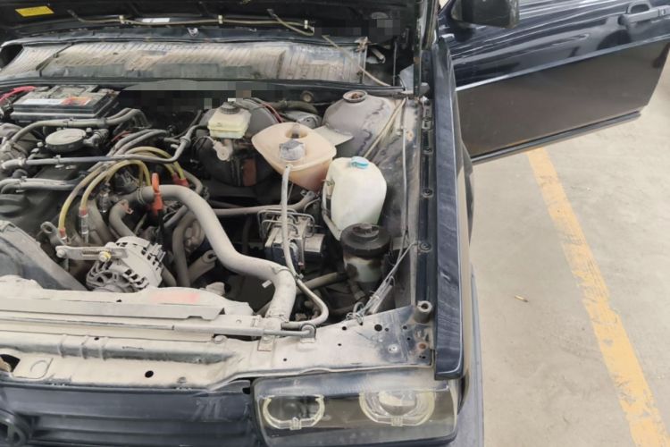 Used Volkswagen Santana Classic 2007 1.8L Jingchang Model Engine Bay Left