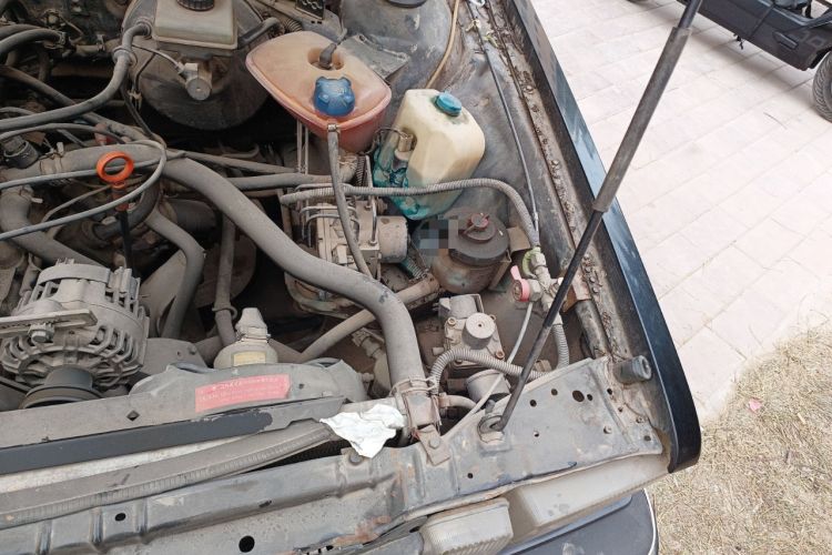Used Volkswagen Santana Classic 2007 1.8L Jingchang Model Engine Bay Left