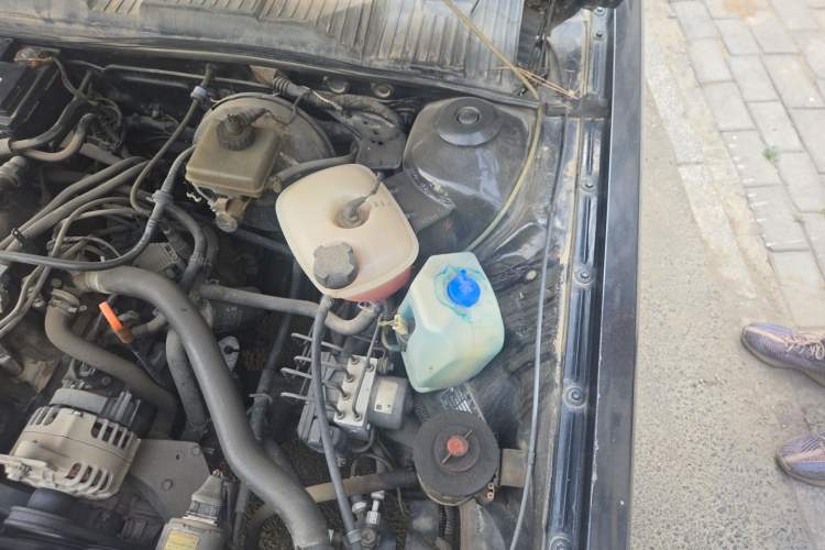 Used Volkswagen Santana Classic 2007 1.8L Jingchang Model Engine Bay Left