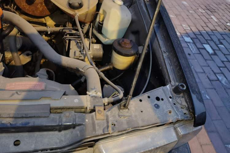 Used Volkswagen Santana Classic 2007 1.8L Jingchang Model Engine Bay Left