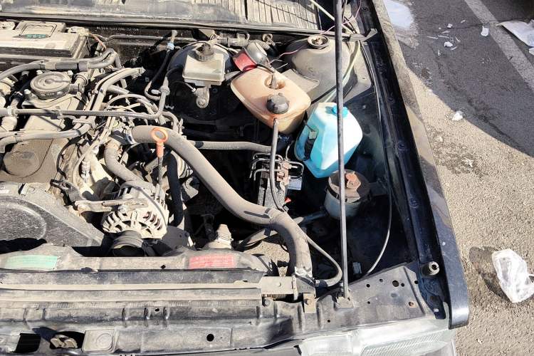 Used Volkswagen Santana Classic 2007 1.8L Jingchang Model Engine Bay Left