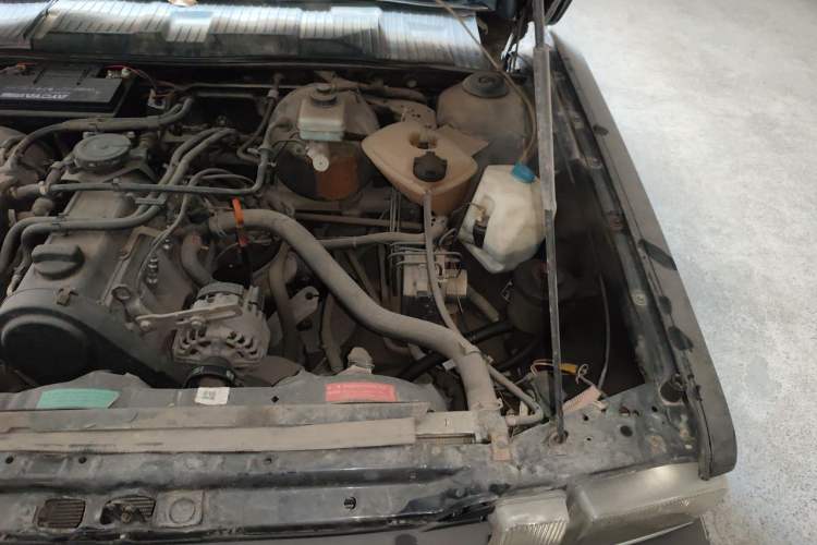 Used Volkswagen Santana Classic 2007 1.8L Jingchang Model Engine Bay Left