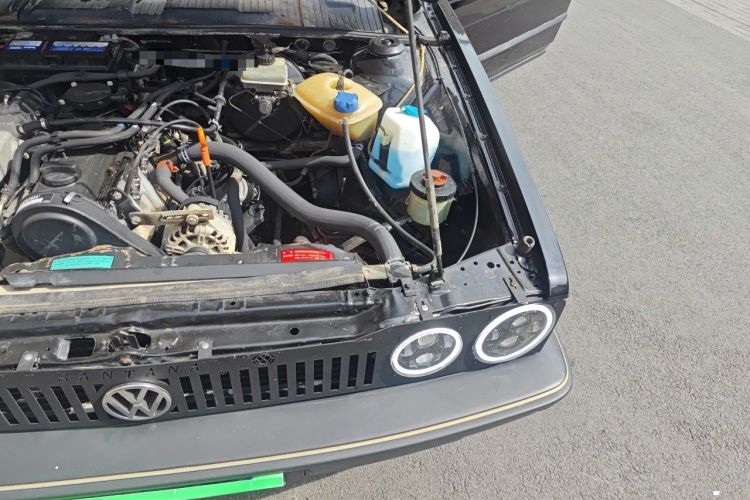 Used Volkswagen Santana Classic 2007 1.8L Jingchang Model Engine Bay Left