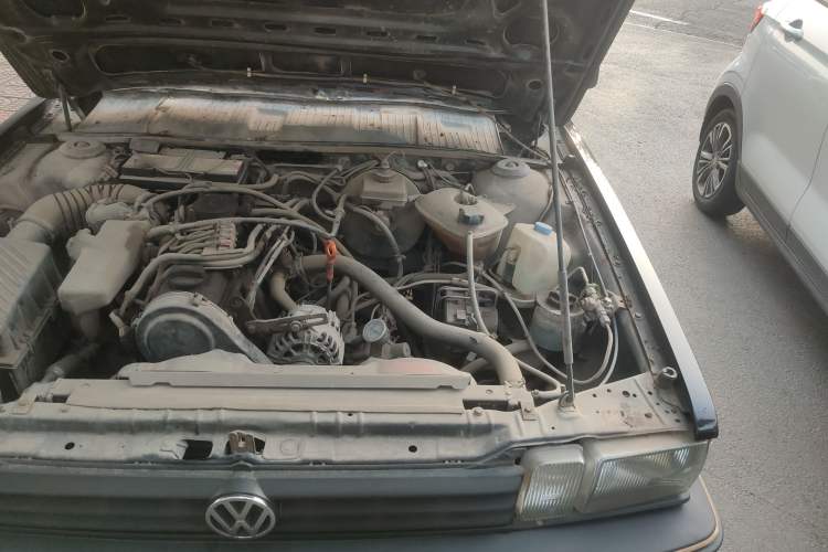 Used Volkswagen Santana Classic 2007 1.8L Jingchang Model Engine Bay Left