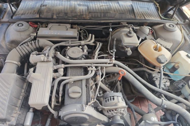 Used Volkswagen Santana Classic 2007 1.8L Jingchang Model Engine Bay