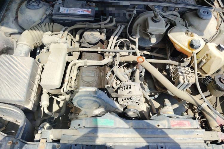 Used Volkswagen Santana Classic 2007 1.8L Jingchang Model Engine Bay