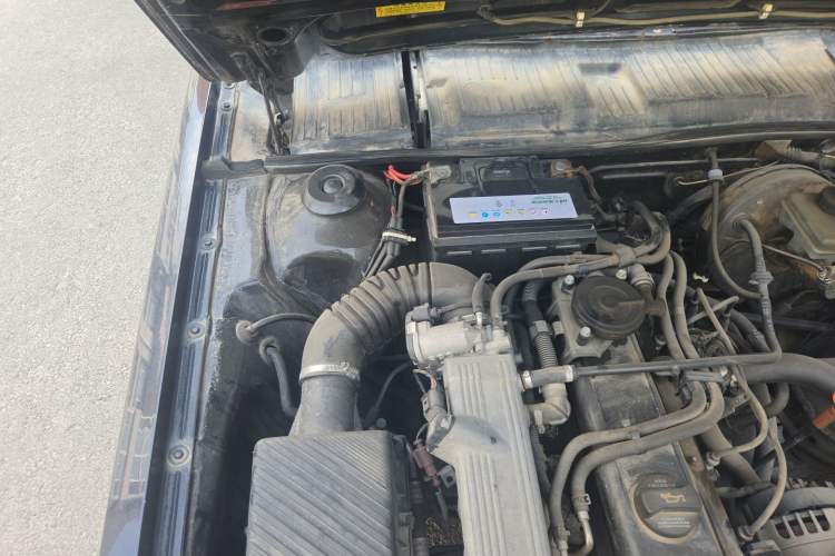 Used Volkswagen Santana Classic 2007 1.8L Jingchang Model Engine Bay Right