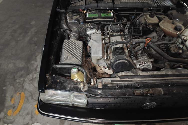 Used Volkswagen Santana Classic 2007 1.8L Jingchang Model Engine Bay Right