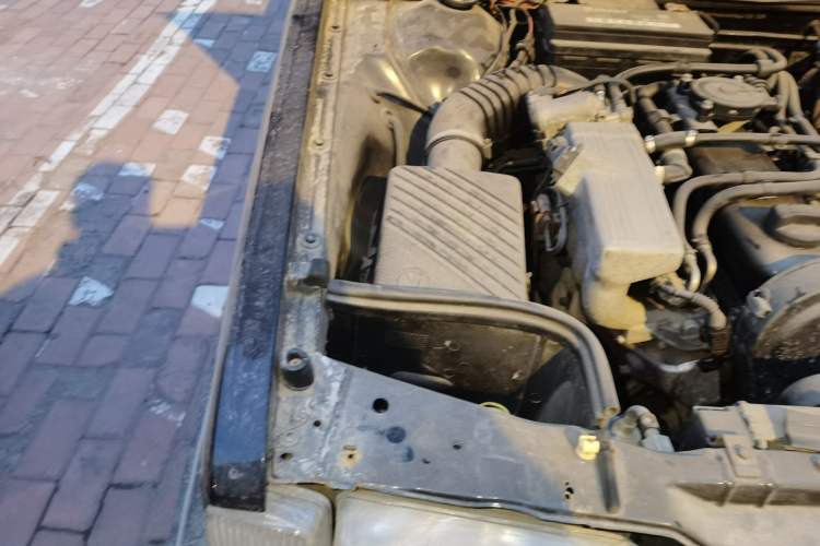 Used Volkswagen Santana Classic 2007 1.8L Jingchang Model Engine Bay Right
