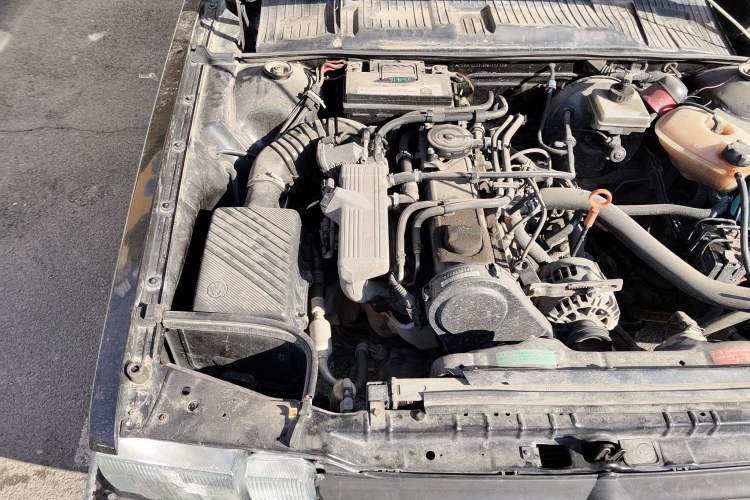 Used Volkswagen Santana Classic 2007 1.8L Jingchang Model Engine Bay Right