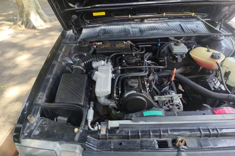 Used Volkswagen Santana Classic 2007 1.8L Jingchang Model Engine Bay Right