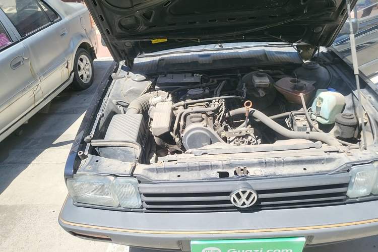 Used Volkswagen Santana Classic 2007 1.8L Jingchang Model Engine Bay Right