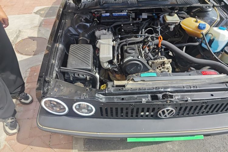 Used Volkswagen Santana Classic 2007 1.8L Jingchang Model Engine Bay Right