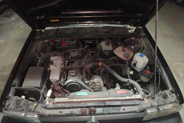 Used Volkswagen Santana Classic 2007 1.8L Jingchang Model Engine Bay