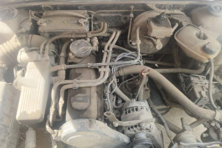 Used Volkswagen Santana Classic 2007 1.8L Jingchang Model Engine Bay