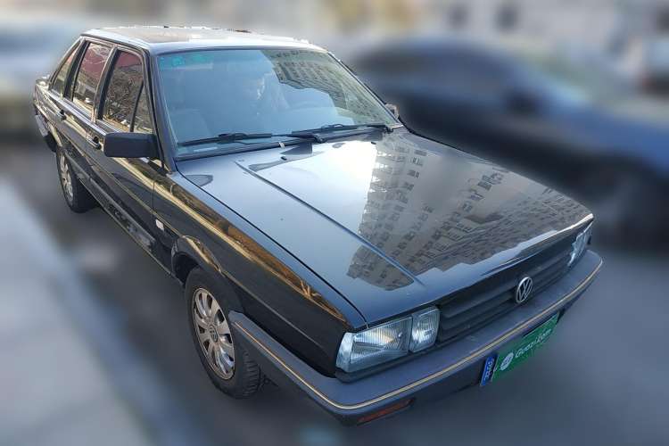 Used Volkswagen Santana Classic 2007 1.8L Jingchang Model Front Right 45 Deg