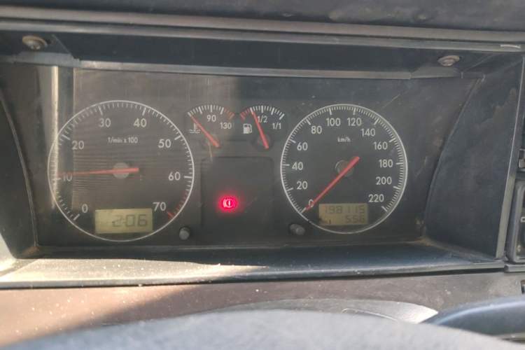 Used Volkswagen Santana Classic 2007 1.8L Jingchang Model Instrument Cluster
