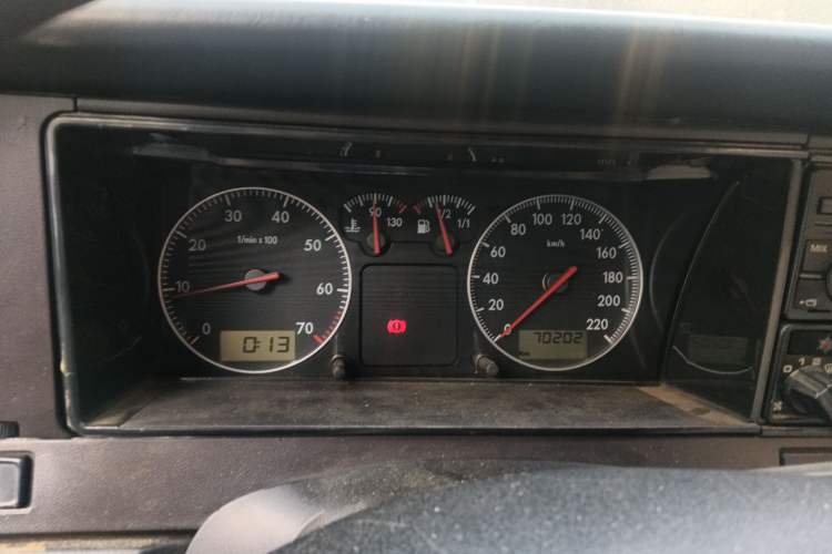 Used Volkswagen Santana Classic 2007 1.8L Jingchang Model Instrument Cluster