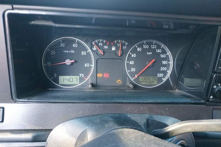 Used Volkswagen Santana Classic 2007 1.8L Jingchang Model Instrument Cluster