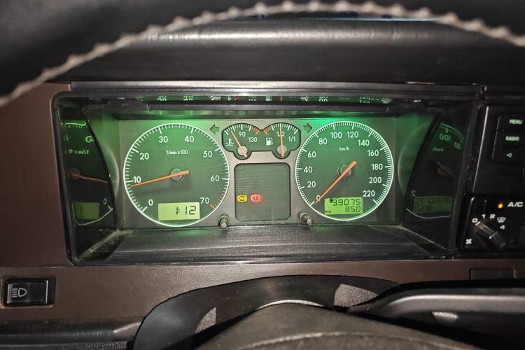 Used Volkswagen Santana Classic 2007 1.8L Jingchang Model Instrument Cluster