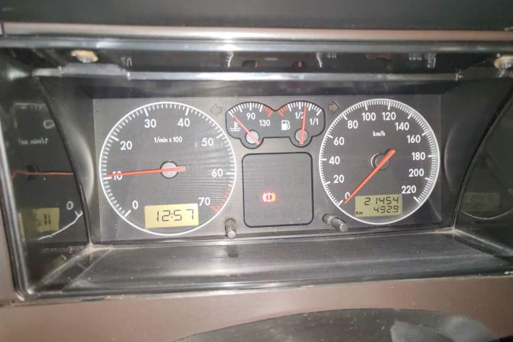 Used Volkswagen Santana Classic 2007 1.8L Jingchang Model Instrument Cluster