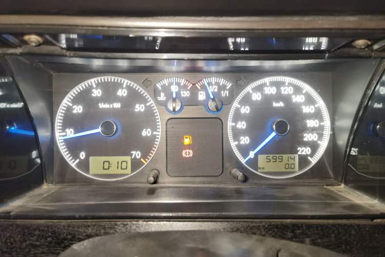 Used Volkswagen Santana Classic 2007 1.8L Jingchang Model Instrument Cluster