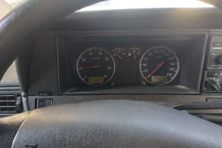 Used Volkswagen Santana Classic 2007 1.8L Jingchang Model Instrument Cluster