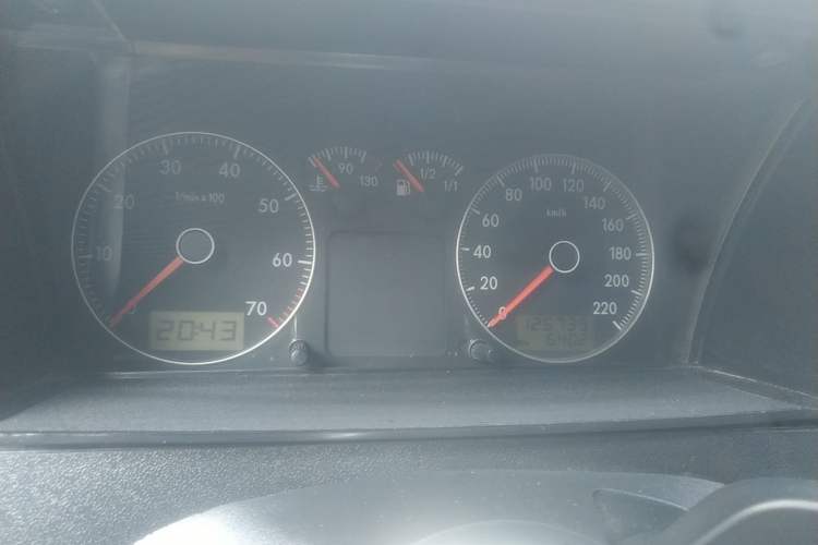 Used Volkswagen Santana Classic 2007 1.8L Jingchang Model Instrument Cluster