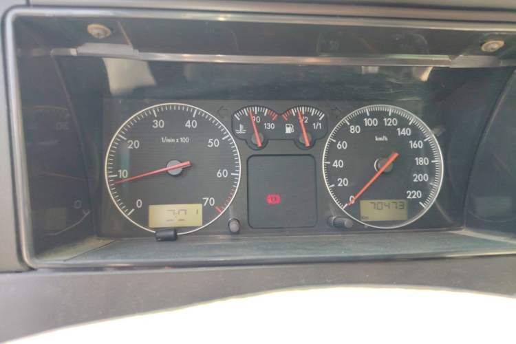 Used Volkswagen Santana Classic 2007 1.8L Jingchang Model Instrument Cluster
