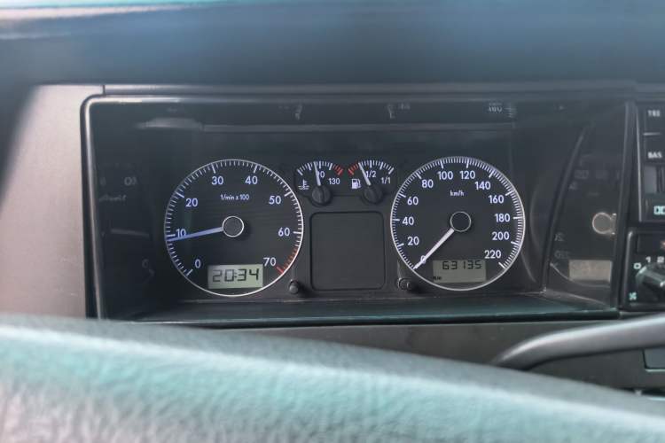 Used Volkswagen Santana Classic 2007 1.8L Jingchang Model Instrument Cluster