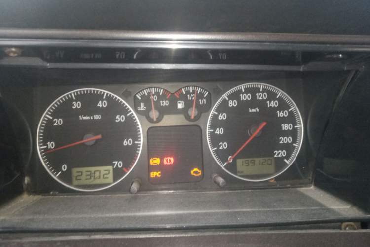 Used Volkswagen Santana Classic 2007 1.8L Jingchang Model Instrument Cluster