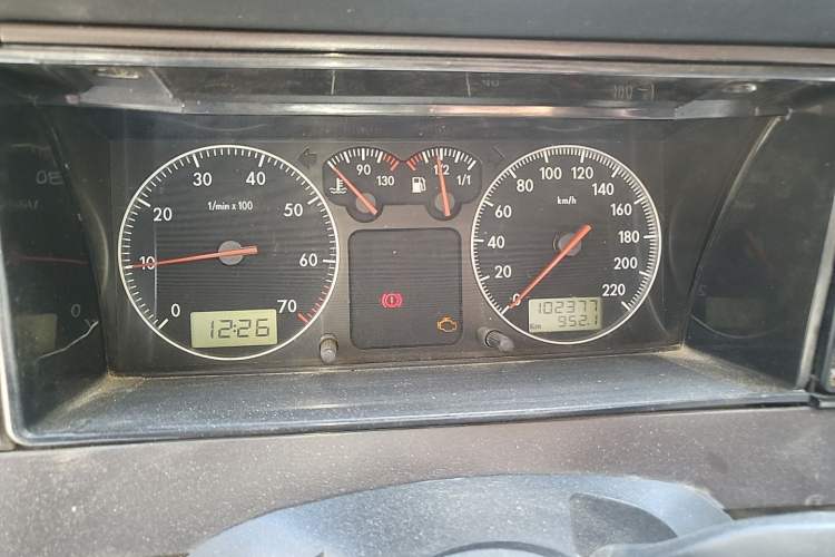 Used Volkswagen Santana Classic 2007 1.8L Jingchang Model Instrument Cluster